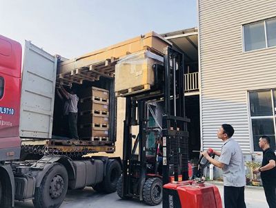 點(diǎn)擊查看詳細(xì)信息<br>標(biāo)題：發(fā)貨現(xiàn)場(chǎng) 閱讀次數(shù)：6795